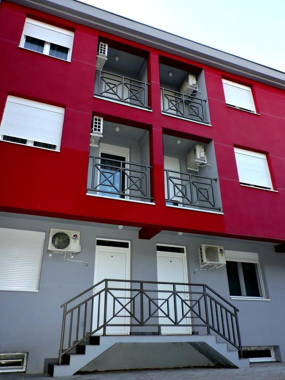 B&B Zmajevo Gnezdo 021 Sremska Kamenica Exteriör bild