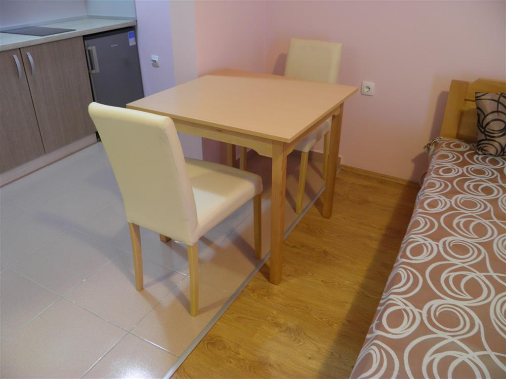 B&B Zmajevo Gnezdo 021 Sremska Kamenica Exteriör bild